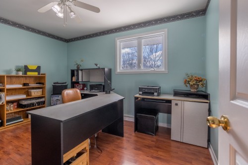 Bureau - 24 Ch. Frizzle, Lac-Brome, QC - Indoor Photo Showing Office