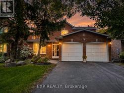 81 SOUTHGATE CRESCENT Richmond Hill, ON L4B 2E7