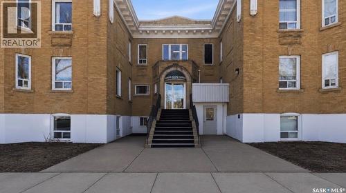 103 609 King Street, Saskatoon, SK - Outdoor With Facade