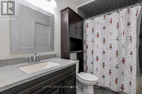 64 Copeman Crescent, Barrie, ON - Indoor Photo Showing Bathroom