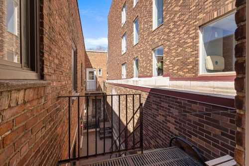 Balcon - 7-5031 Rue Sherbrooke O., Montréal (Côte-Des-Neiges/Notre-Dame-De-Grâce), QC -  With Exterior