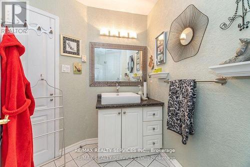 Ph03 - 7 Dayspring Circle, Brampton, ON - Indoor Photo Showing Bathroom