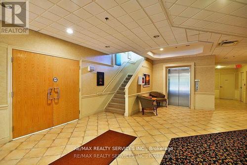 Ph03 - 7 Dayspring Circle, Brampton, ON - Indoor Photo Showing Other Room