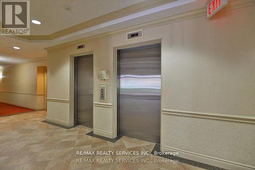 Ph03 - 7 Dayspring Circle, Brampton, ON - Indoor Photo Showing Other Room