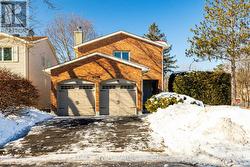 6096 MEADOWHILL CRESCENT Ottawa, ON K1C 5R8
