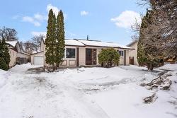 187 Reay Crescent  Winnipeg, MB R2K 3R2