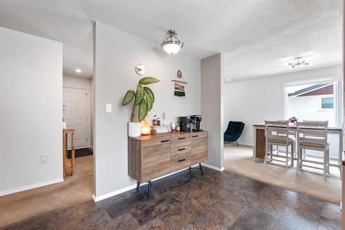 187 Reay Crescent, Winnipeg, MB - Indoor