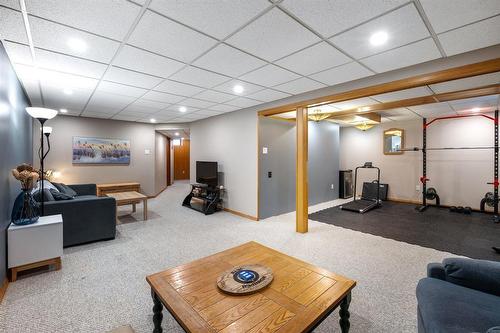 187 Reay Crescent, Winnipeg, MB - Indoor