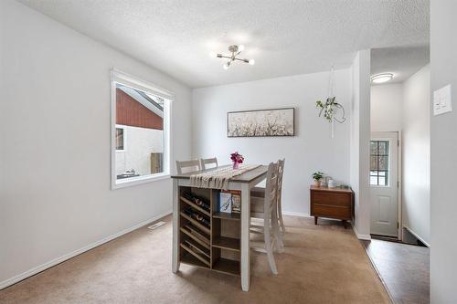 187 Reay Crescent, Winnipeg, MB - Indoor