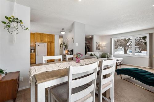 187 Reay Crescent, Winnipeg, MB - Indoor Photo Showing Dining Room