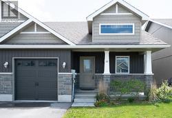 22 STIRLING CRESCENT  Prince Edward County (Picton Ward), ON K0K 2T0