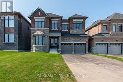 40 WILD GINGER LANE Springwater, ON L9X 2C9
