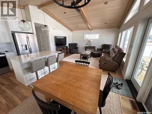 105 Prince Crescent, Fishing Lake, SK - Indoor