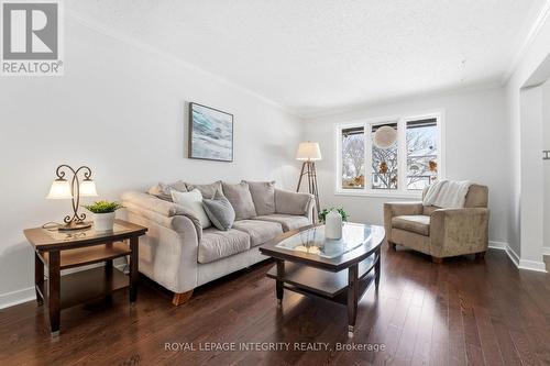 4 Adele Crescent, Ottawa, ON - Indoor Photo Showing Living Room