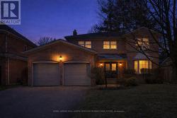 1962 CALGARY COURT  Mississauga, ON L5H 4J1