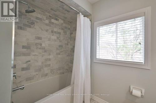 1962 Calgary Court, Mississauga, ON - Indoor Photo Showing Bathroom