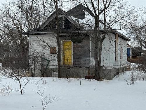 37 First Avenue, Lundar, MB 