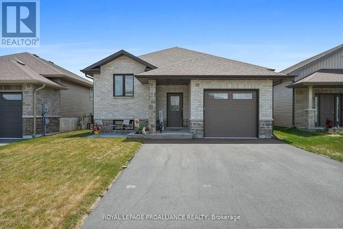25 CEDAR PARK CRESCENT  Quinte West (Murray Ward), ON K8V 0J1