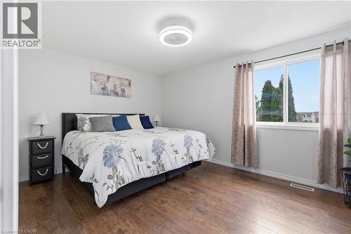 59 Kerwood Drive, Cambridge, ON - Indoor Photo Showing Bedroom