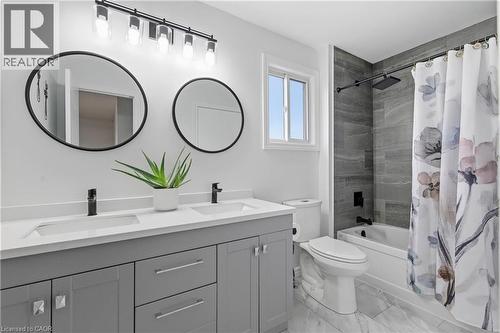 59 Kerwood Drive, Cambridge, ON - Indoor Photo Showing Bathroom