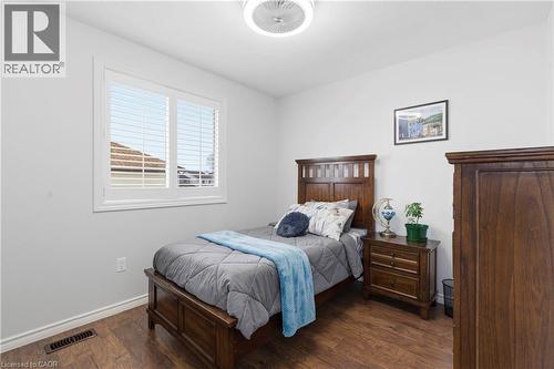 59 Kerwood Drive, Cambridge, ON - Indoor Photo Showing Bedroom