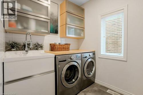 64 Blossomfield Crescent, Cambridge, ON - Indoor Photo Showing Laundry Room