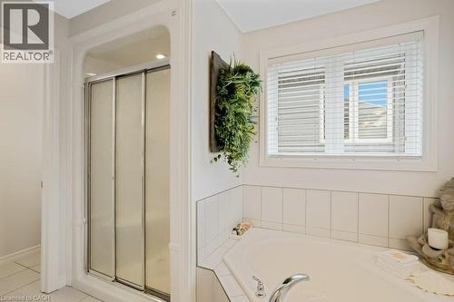 64 Blossomfield Crescent, Cambridge, ON - Indoor Photo Showing Bathroom