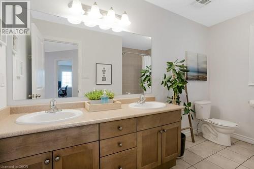 64 Blossomfield Crescent, Cambridge, ON - Indoor Photo Showing Bathroom