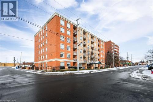 32 TANNERY Street Unit# 506  Mississauga, ON L5M 6T6