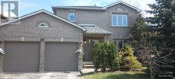 153 FERNDALE DRIVE S Barrie (Ardagh), ON L4N 6X9