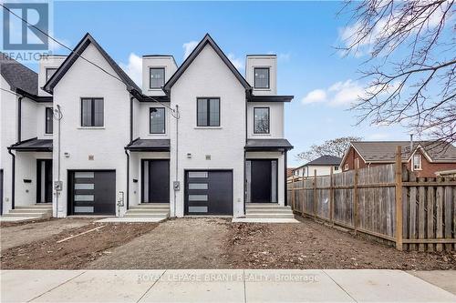 105 WINNIETT STREET  Brantford, ON N3T 1N1