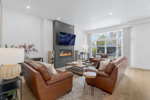 Salle familiale - 281 Westcroft Road, Beaconsfield, QC - Indoor Photo Showing Living Room With Fireplace
