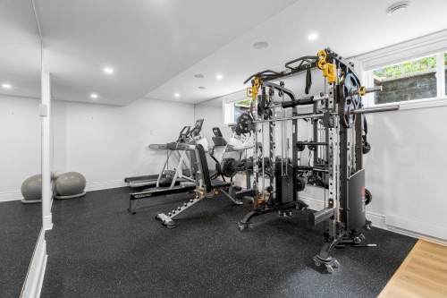 Salle de jeux - 281 Westcroft Road, Beaconsfield, QC - Indoor Photo Showing Gym Room