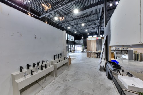 Entrepôt - 2473  - 2475 Rue Guénette, Montréal (Saint-Laurent), QC - Indoor