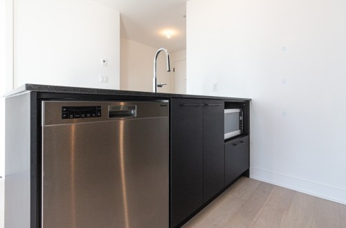 Cuisine - 824-7227 Boul. Newman, Montréal (Lasalle), QC - Indoor