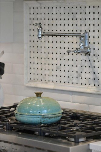 25 Howe St, Victoria, BC 