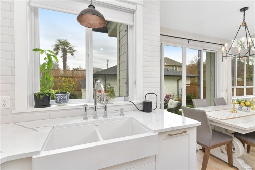 25 Howe St, Victoria, BC 