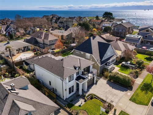 25 Howe St, Victoria, BC 