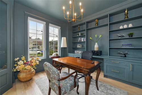 25 Howe St, Victoria, BC 