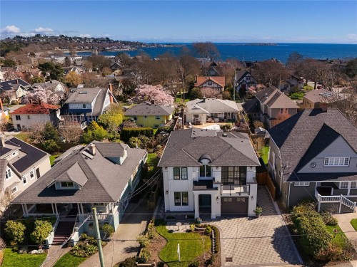 25 Howe St, Victoria, BC 