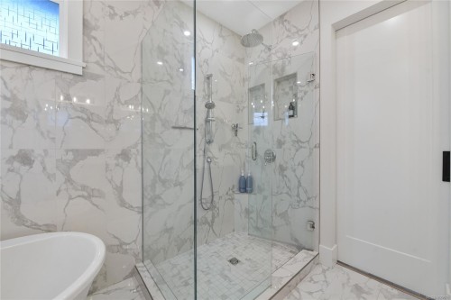 25 Howe St, Victoria, BC 