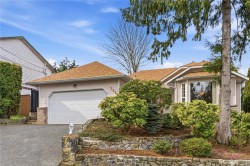 282 Carnduff Pl Nanaimo, BC V9R 6Y5