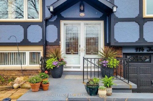 114 Juanita Drive, Hamilton, ON - Outdoor