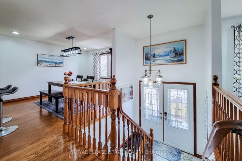 114 Juanita Drive, Hamilton, ON - Indoor Photo Showing Other Room