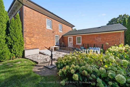 3804 Main Street, Lincoln, ON - Outdoor With Exterior