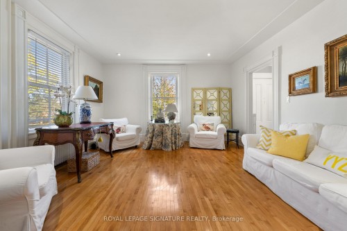 3804 Main Street, Lincoln, ON - Indoor Photo Showing Living Room