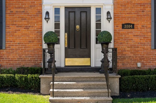 3804 Main Street, Lincoln, ON - Outdoor With Exterior
