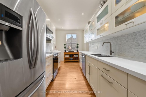 3804 Main Street, Lincoln, ON - Indoor Photo Showing Kitchen With Upgraded Kitchen
