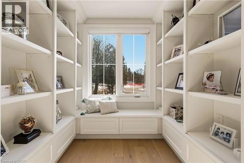 204 Falling Brook Drive, Ancaster, ON - Indoor