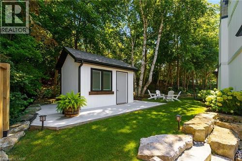 204 Falling Brook Drive, Ancaster, ON - Outdoor